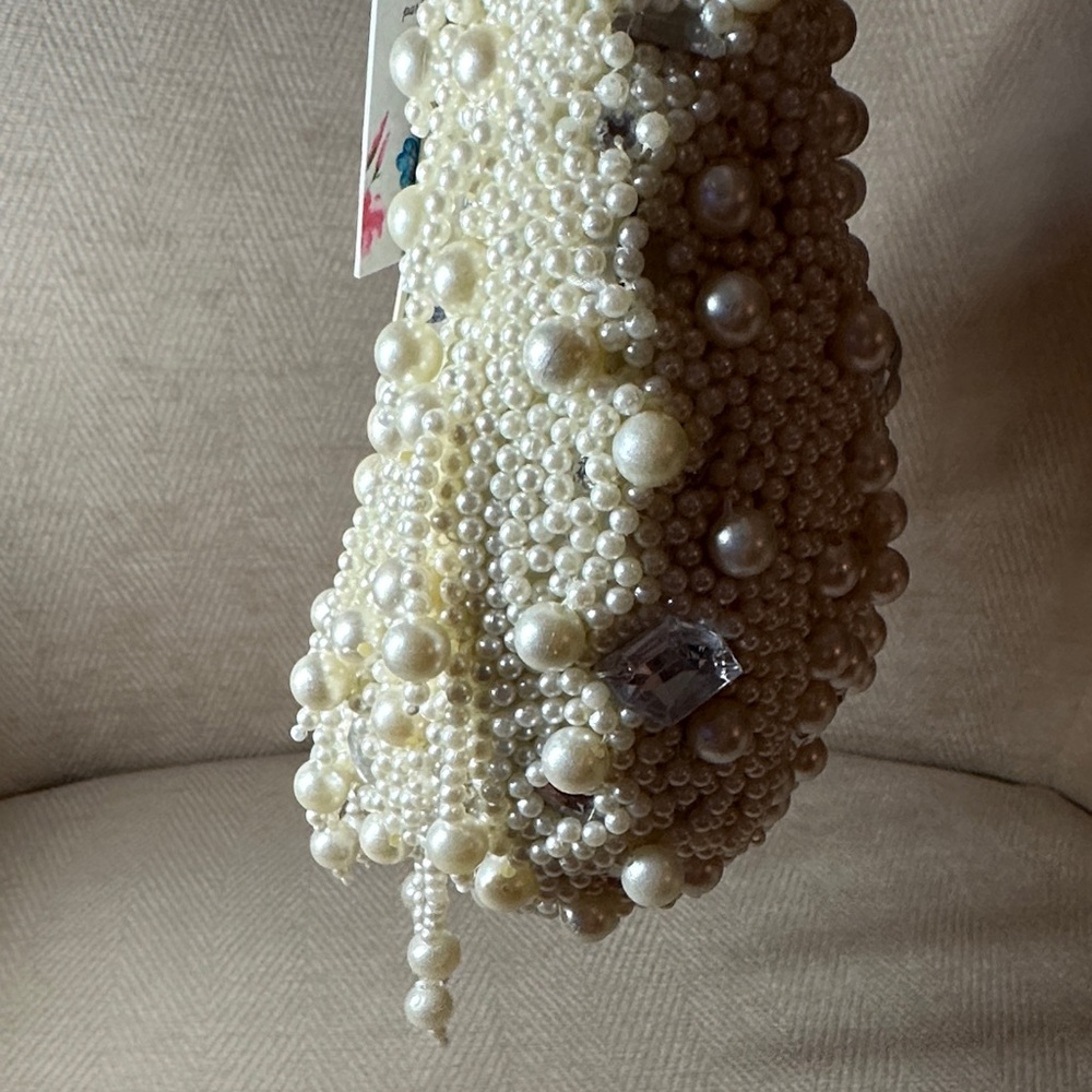 Handcrafted In India Pearl-Embellished White Mini Bag - Picture 5 of 10